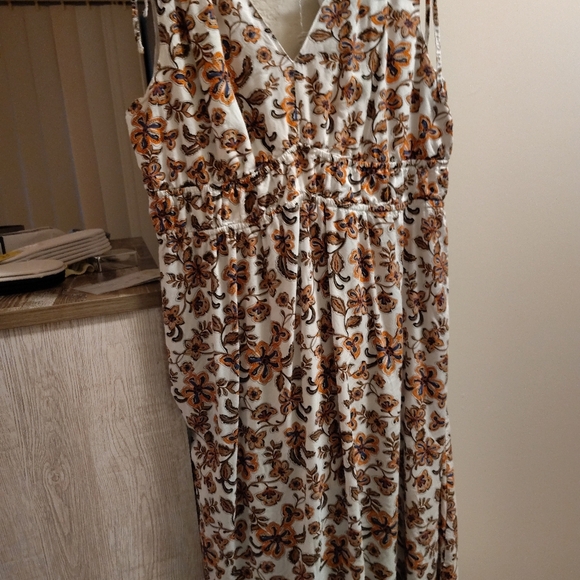 Long dress with short sleeves for sale extra large - Picture 2 of 8
